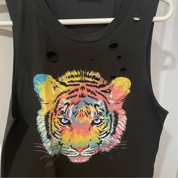Tiger print muscle tank - Picture 7 of 7